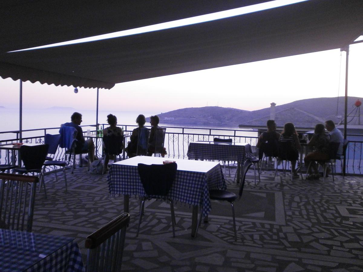 Odhisea Hotel Restaurant Qeparo Exteriör bild